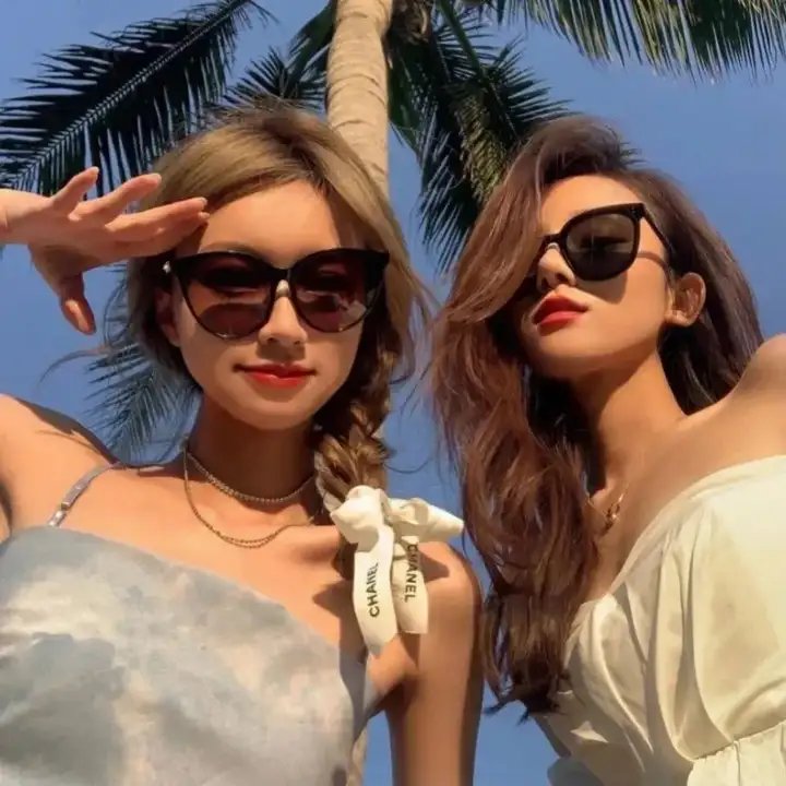禁止的关系海报