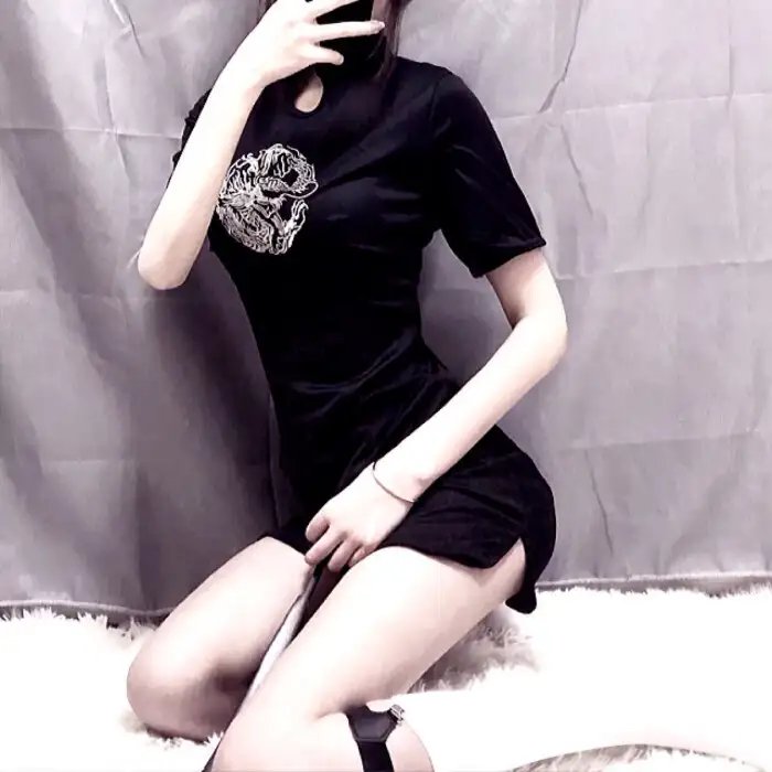 扎马海报