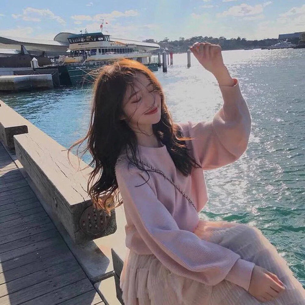 万亿风暴海报
